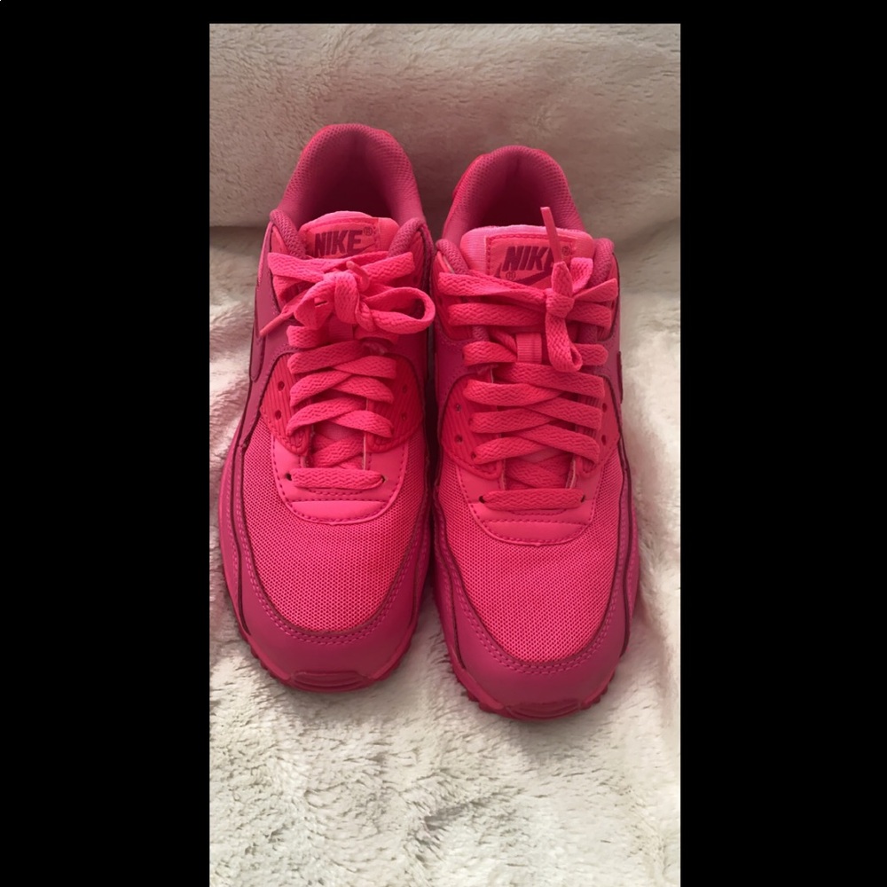 Nike air Max hot pink 6 y